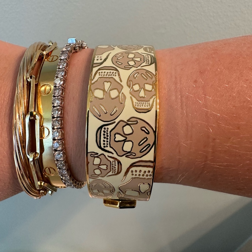 Alexander McQueen Gold and Cream Skull Bracelet